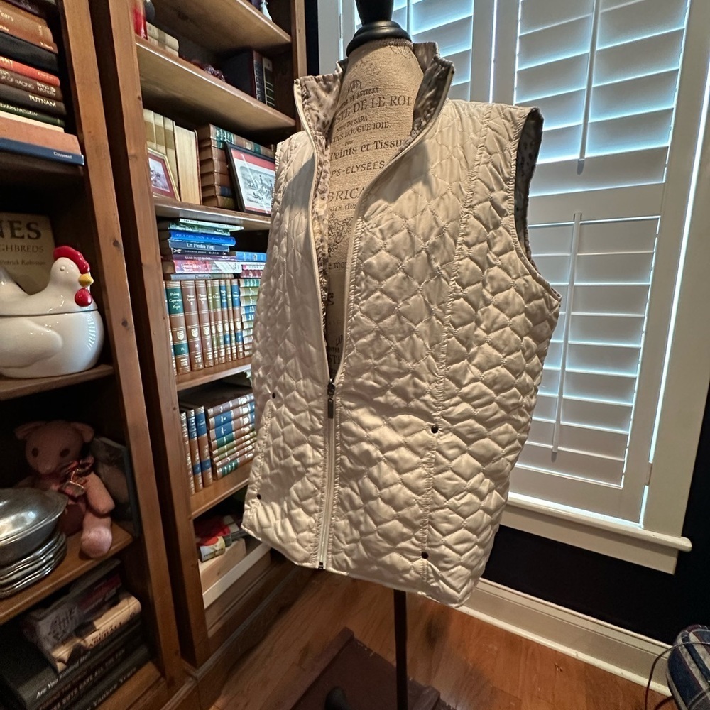 Chico's Reversible Cream Quilted Vest